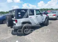 2015 Jeep WRANGLER фото