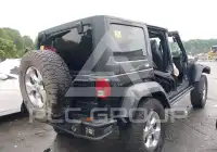 2015 Jeep WRANGLER фото