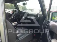 2015 Jeep WRANGLER фото