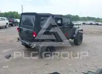 2015 Jeep WRANGLER фото