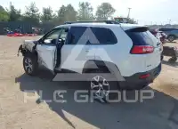 2015 Jeep CHEROKEE фото