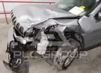 2015 Jeep CHEROKEE фото