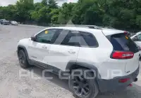 2015 Jeep CHEROKEE фото