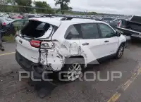 2015 Jeep CHEROKEE фото