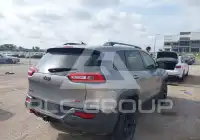 2015 Jeep CHEROKEE фото