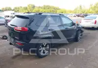 2015 Jeep CHEROKEE фото
