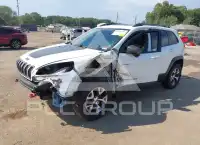 2015 Jeep CHEROKEE фото