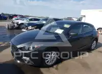 2015 Mazda 3 photo