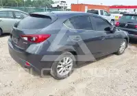2015 Mazda 3 photo