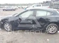 2015 Mazda 3 фото