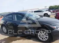 2015 Mazda 3 photo
