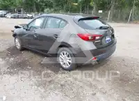2015 Mazda 3 photo