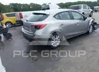2015 Mazda 3 photo