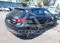 2015 Mazda 3 photo
