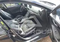 2015 Mazda 3 photo
