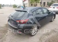 2015 Mazda 3 фото