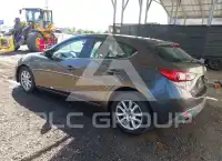 2015 Mazda 3 фото