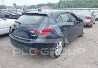 2015 Mazda 3 photo