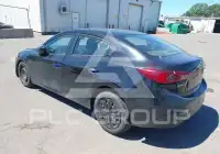 2015 Mazda 3 фото