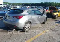 2015 Mazda 3 photo
