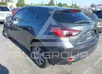 2015 Mazda 3 photo