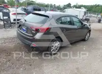 2015 Mazda 3 photo