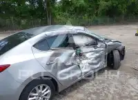 2015 Mazda 3 photo