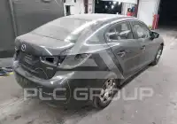 2015 Mazda 3 photo