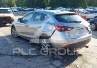 2015 Mazda 3 photo