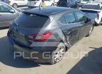 2015 Mazda 3 фото