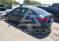 2015 Mazda 3 photo