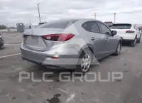 2015 Mazda 3 фото