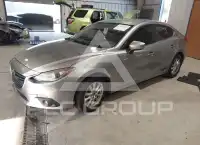 2015 Mazda 3 photo