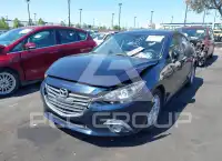 2015 Mazda 3 photo