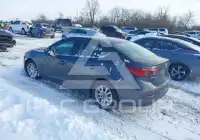 2015 Mazda 3 фото