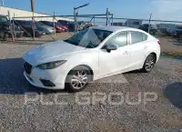 2015 Mazda 3 photo