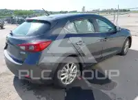 2015 Mazda 3 photo