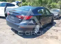 2015 Mazda 3 фото