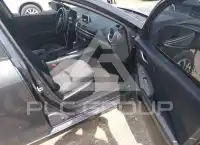 2015 Mazda 3 photo