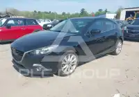 2015 Mazda 3 photo