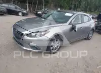 2015 Mazda 3 photo