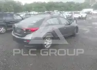 2015 Mazda 3 фото