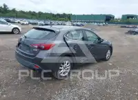 2015 Mazda 3 фото