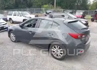 2015 Mazda 3 photo