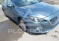 2015 Mazda 3 photo