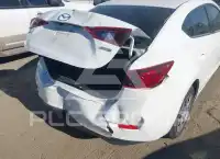 2015 Mazda 3 photo