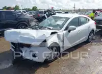 2015 Mazda 3 фото