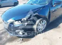 2015 Mazda 3 photo