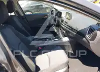 2015 Mazda 3 фото
