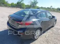2015 Mazda 3 фото